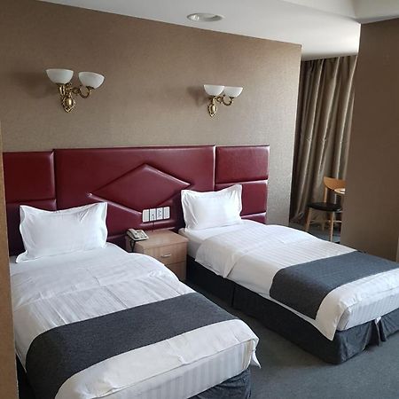 J Hotel Ulaanbaatar Bagian luar foto