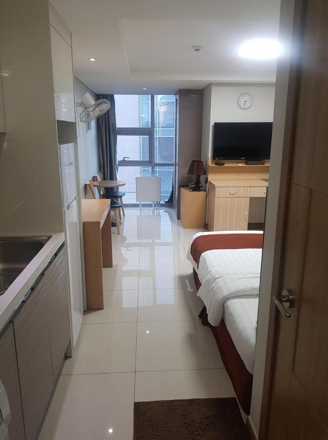 J Hotel Ulaanbaatar Bagian luar foto