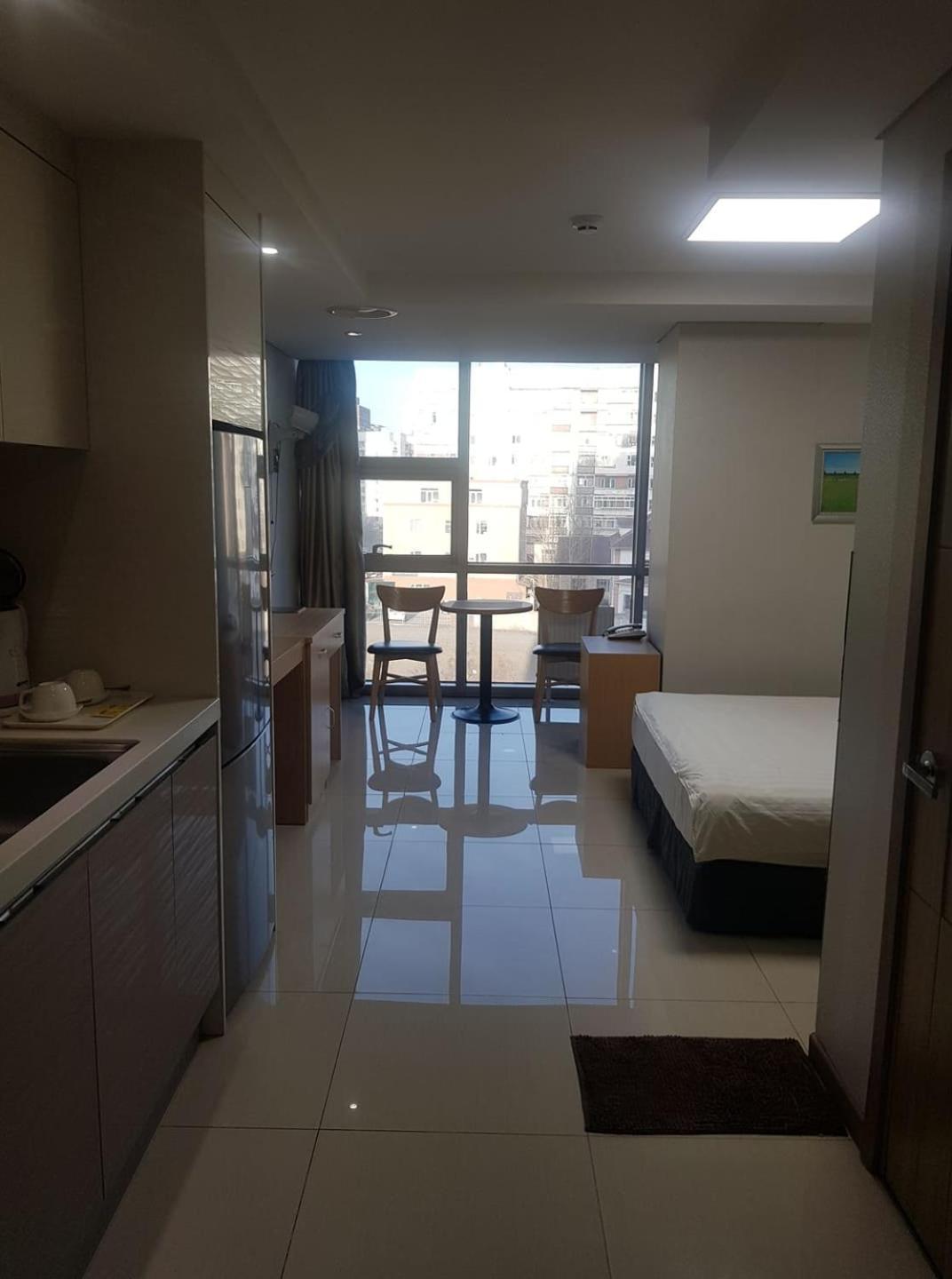 J Hotel Ulaanbaatar Bagian luar foto