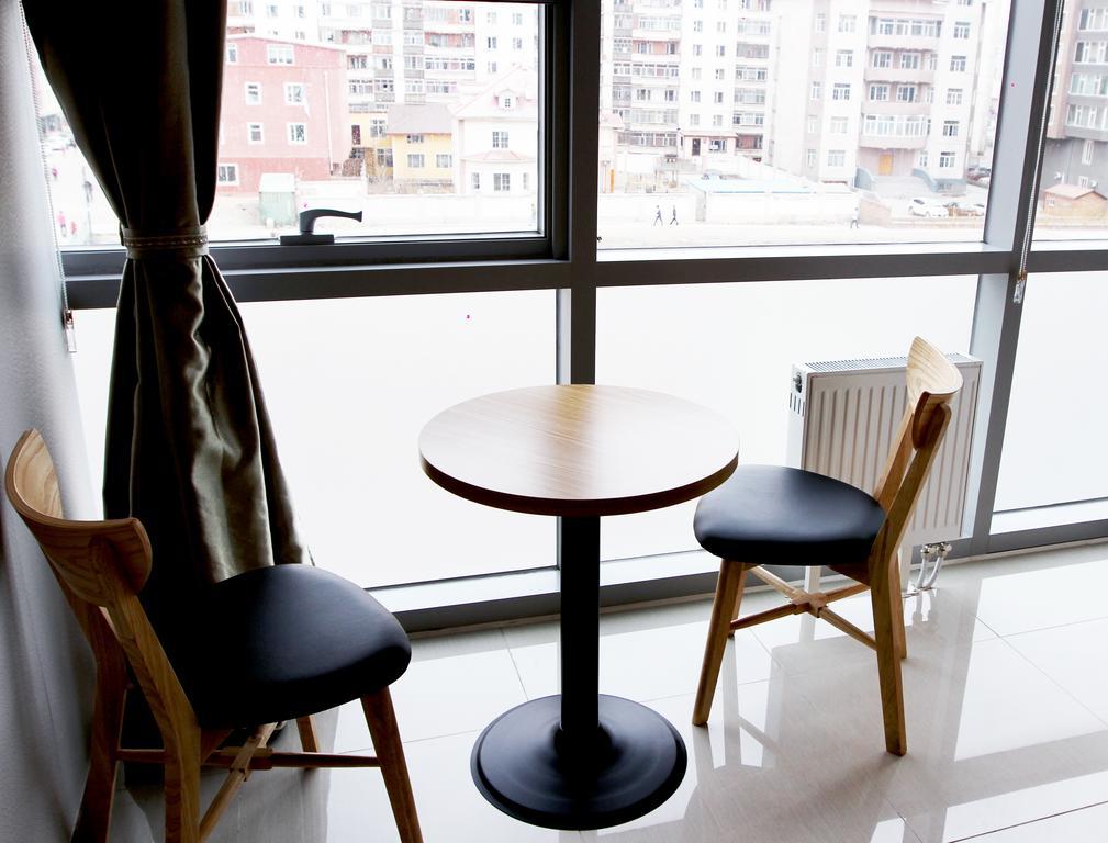 J Hotel Ulaanbaatar Bagian luar foto