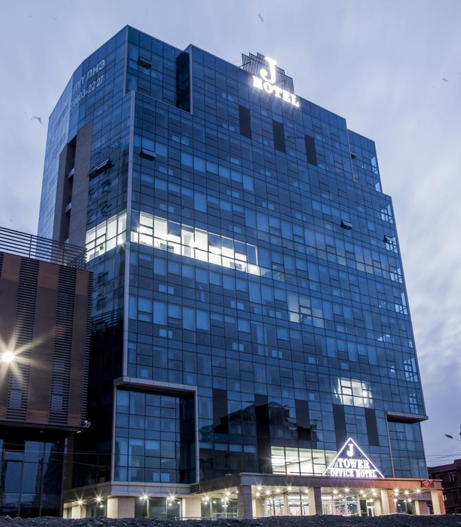J Hotel Ulaanbaatar Bagian luar foto
